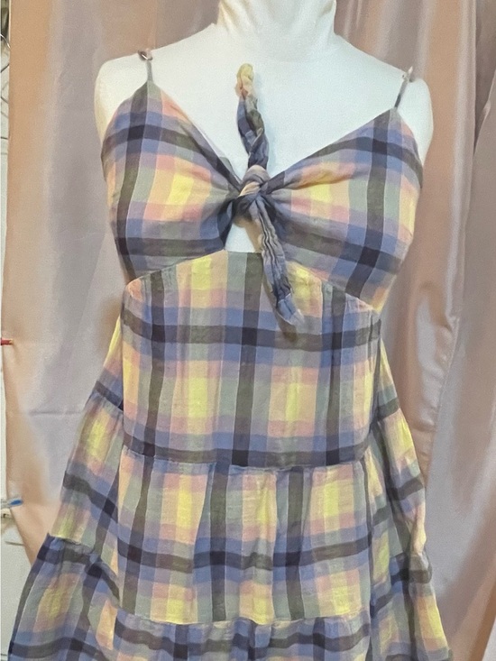 moodie Dresses & Skirts - moodie Peach & Cream Smocked Spaghetti Strap Dress